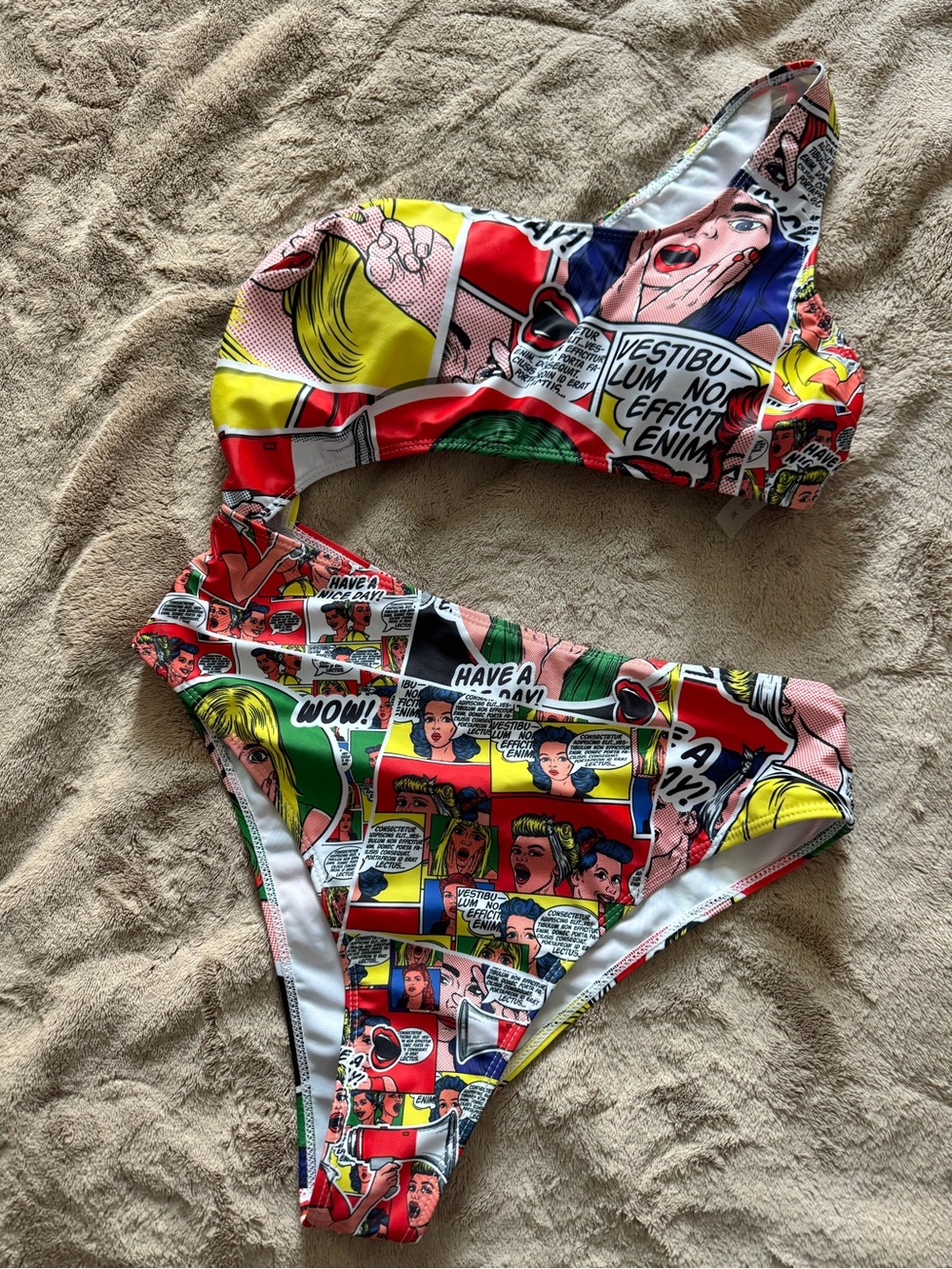 Women’s Comic-Print Two-Piece Swim Set - Multicolor size XL